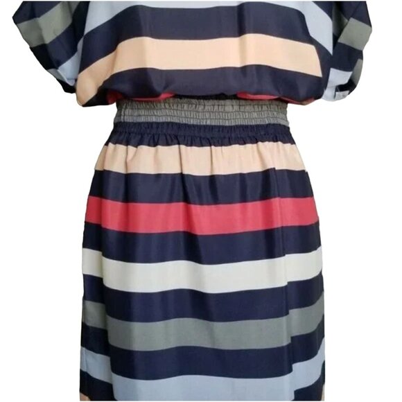 BCBGeneration Keyhole Back Dress Women's Size Small Stripe Smocked Waist Pockets - Picture 6 of 10